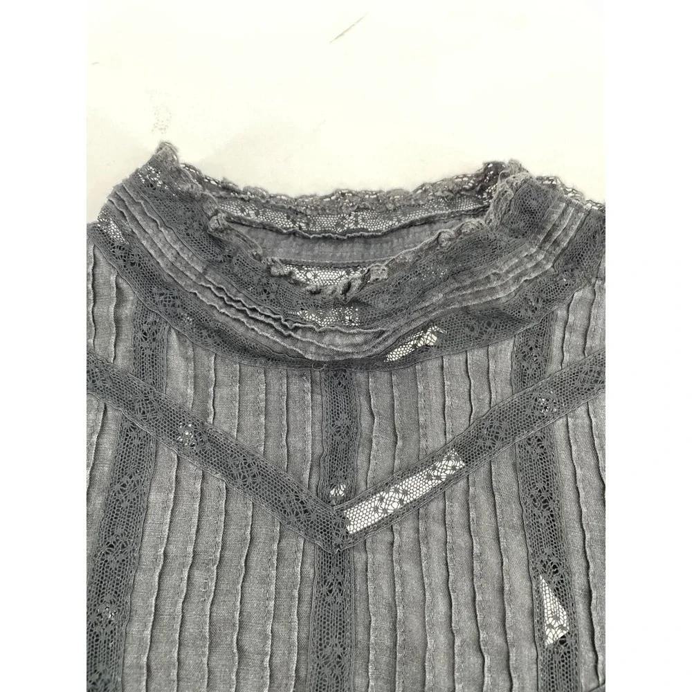 Doen women top